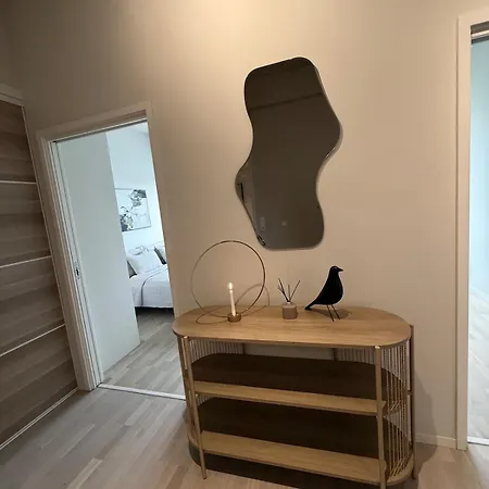 Bright And Modern Centrally Located In Lade Lejlighed